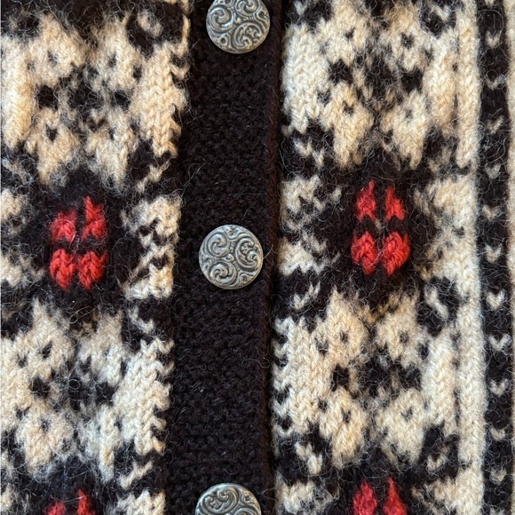 VTG Wool Chunky Knitted Cardigan Sweater M Black Cream Red Metal Scroll Buttons - Picture 7 of 13